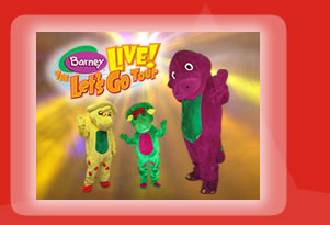 Shows musicales, mini carnavalito con sonido, luces y recreacion.